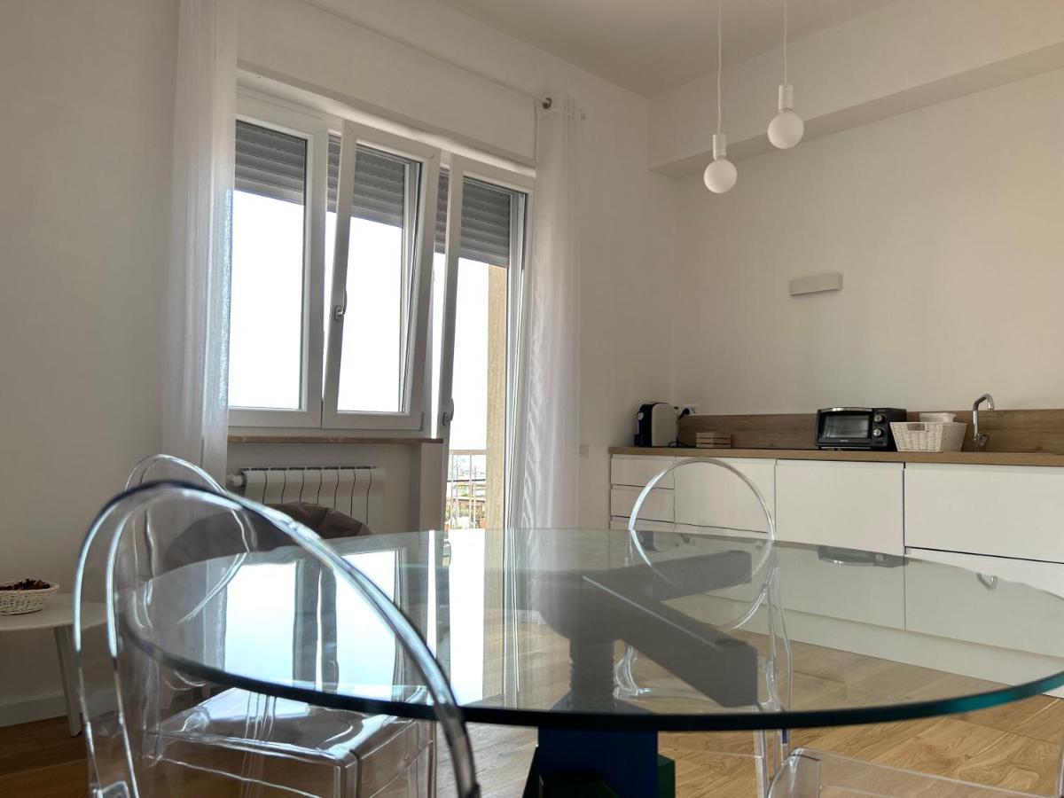 A Casa Di Roberta Apartment Salerno Exterior photo